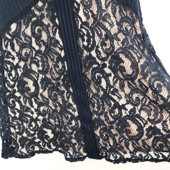 The Limited Navy Blue Lace Panel Rib Stretch Cream Lined Sleeveless Dress NEW - Picture 5 of 16